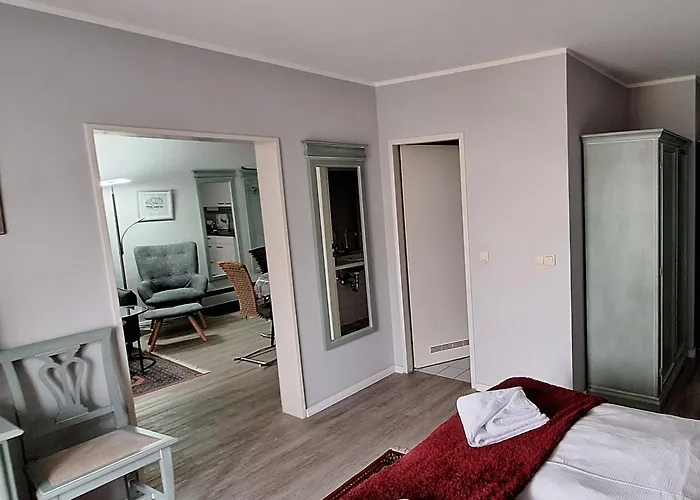 Ξενοδοχείο Tina *